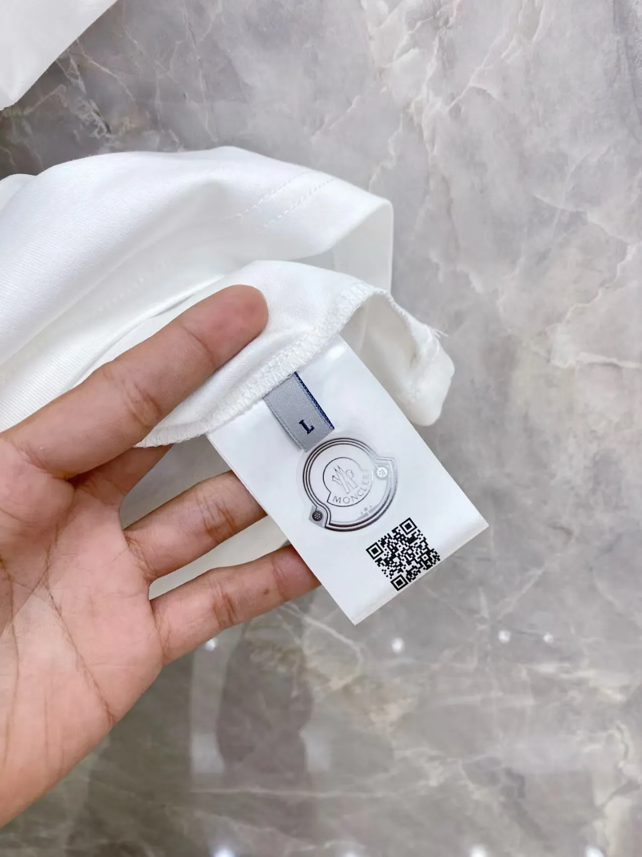 P80💰《Moncler~ 》 2026New Arrival Quality T ， , Versatile Quality ！ ‼ 32 250G ‼ ， ， ， ， T 🤪 Sizes：S-M-L-XL-2XL ：Black，White， Same Style